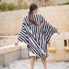 ⁦מגבת סישל פסים עם לוגו⁩ – תמונה ⁦4⁩